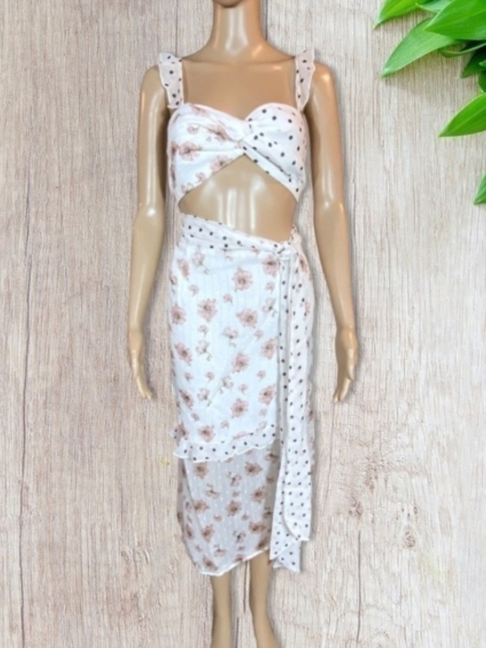 NWT Showpo White Floral & Polka Dot Cutout Midi Dress